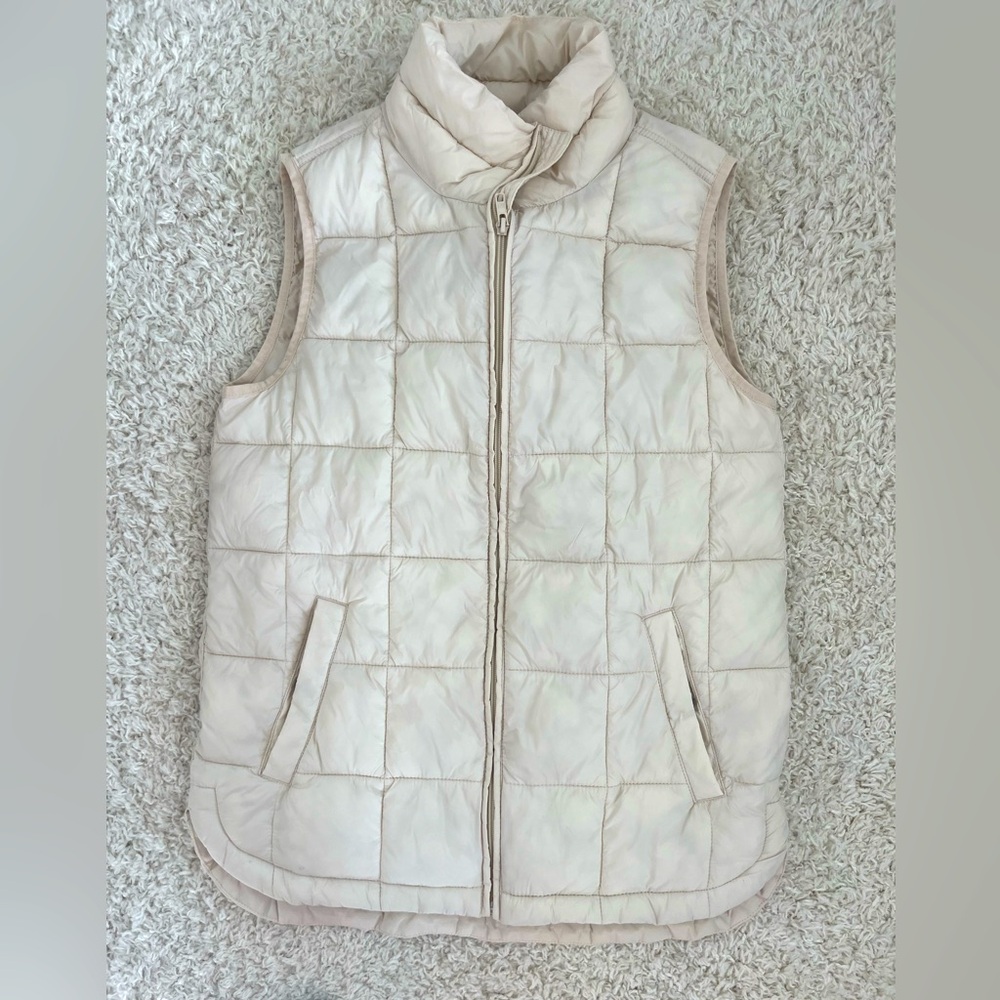 Gap puffer vest